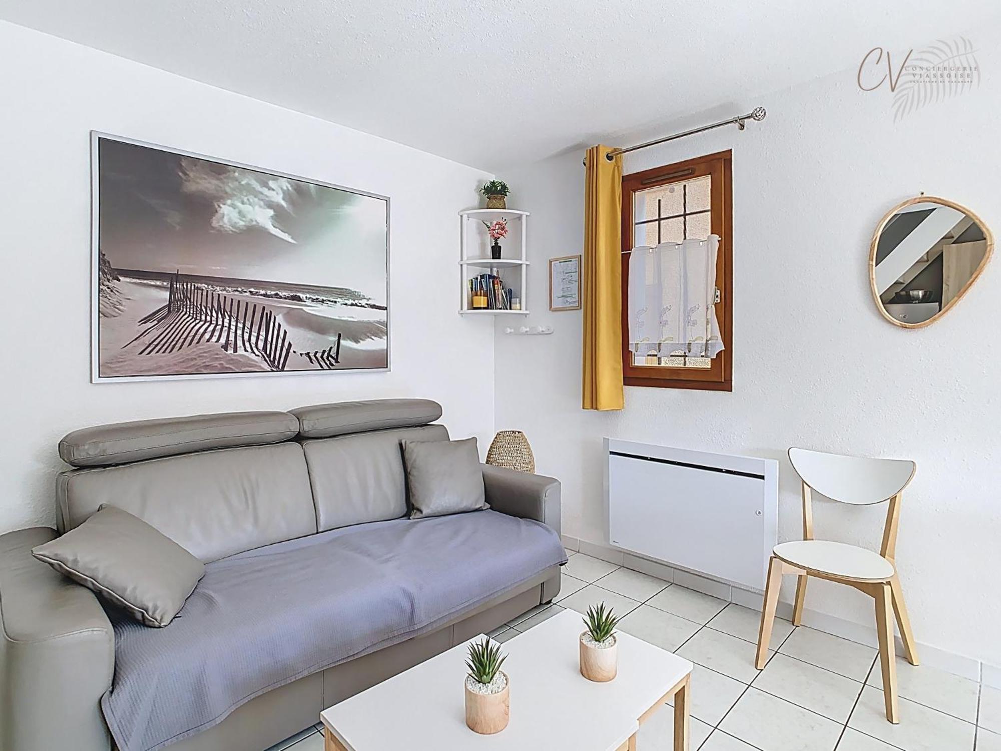 Petit Coin De Paradis Dans Residence Avec Piscine Vias Exteriér fotografie